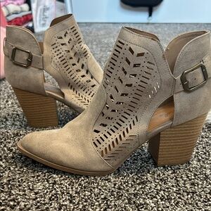 Qupid Tan Ankle Cut Out Boots